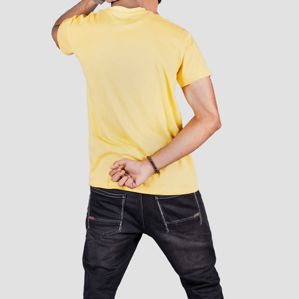 Yellow Solid Slim Fit T-Shirt